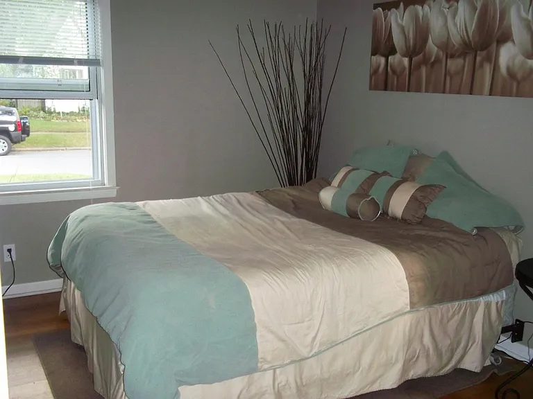 1215 N Blair Ave — Photo 7