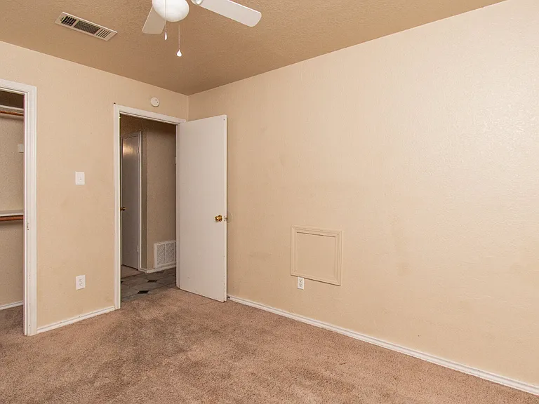 1602 Benttree Dr #A — Photo 13
