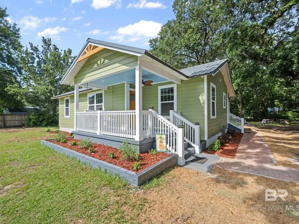 407 Armstrong Ave, Bay Minette, AL 36507