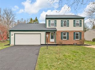 2601 Crafton Cir NW, North Canton, OH