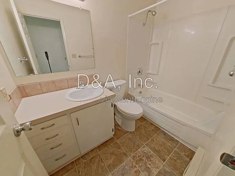 1110 NW Fillmore Ave — Photo 10
