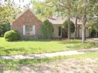12831 Hunting Briar Dr, Houston, TX 77099