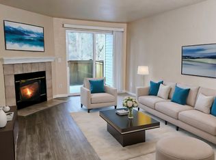 12720 NE 10th Pl APT D103, Bellevue, WA 98005