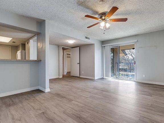 3rd image of 12818 Midway Rd APT 2068