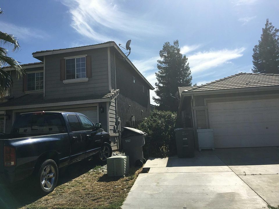 2nd image of 4117 Royal Windsor Dr