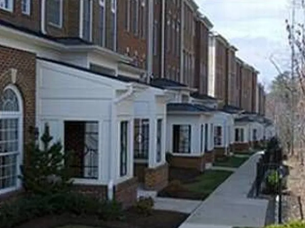 4463 Beacon Grove Cir #702A, Fairfax, VA 22033