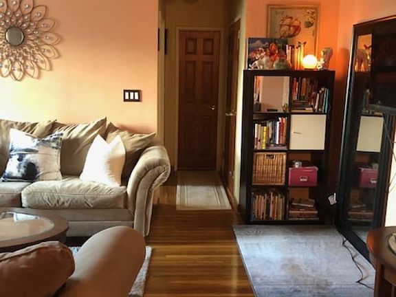 4th image of 388 Avenue S #2E