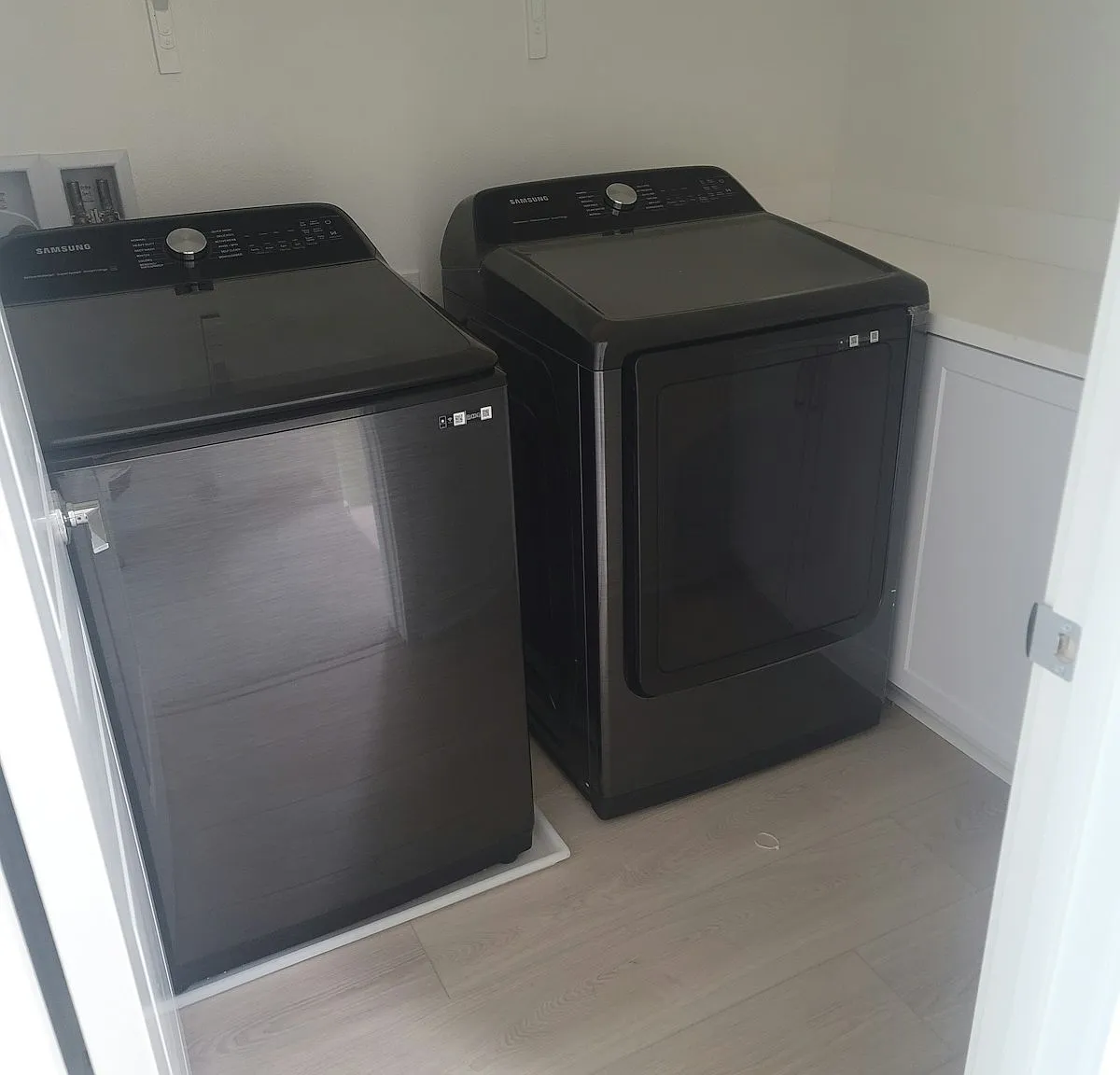4061 East Luna Paseo, Unit B — Photo 2