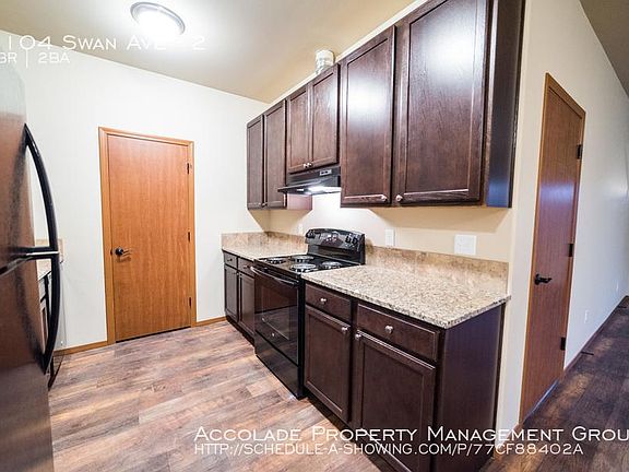 4th image of 3007 Swan Ave