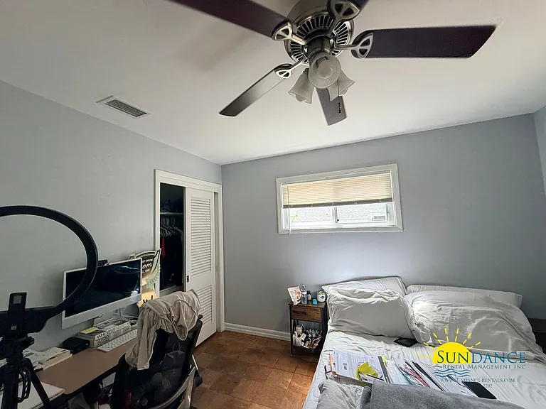 215 Moriarty St — Photo 7