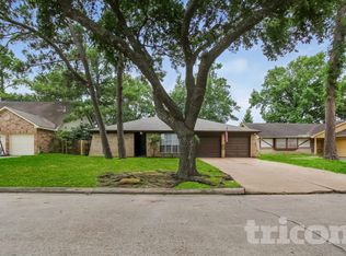 7118 Foxway Ln, Humble, TX 77338