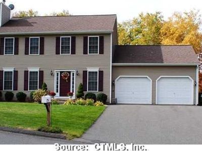 81 Lisbon St, Watertown, CT, 06795