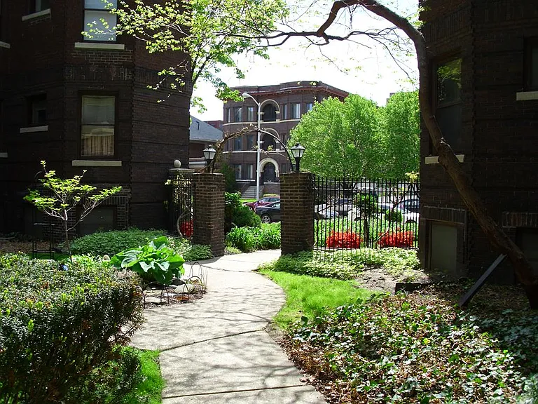 Phillips Manor — Photo 43