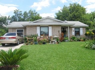 515 Riverdale Dr, San Antonio, TX 78228