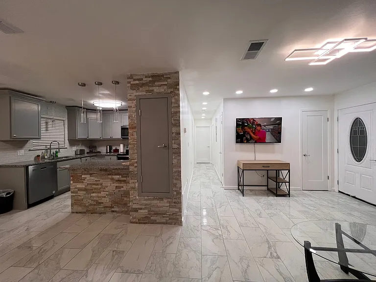 Pine Ridge Ln — Photo 9