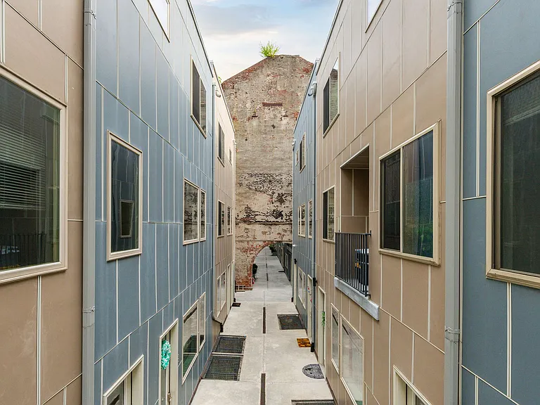 The Residences — Photo 10