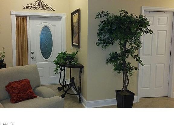 5th image of 404 W 5th St