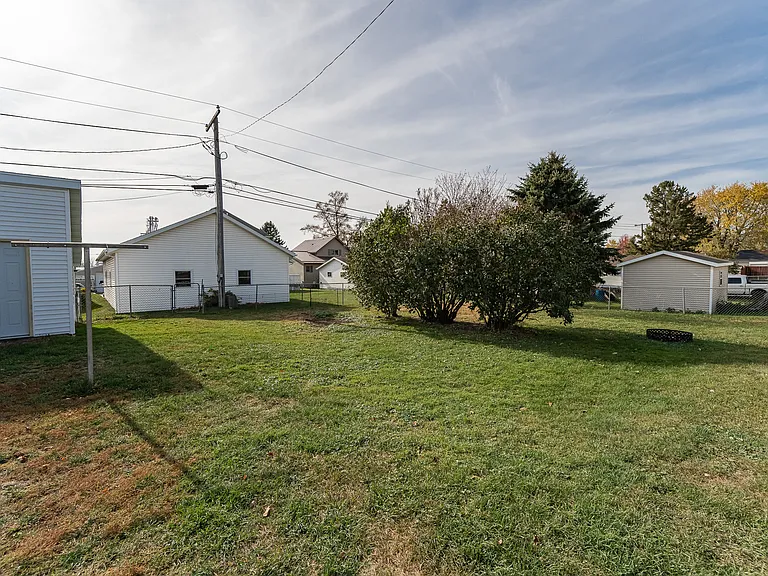 85 Linden St — Photo 10
