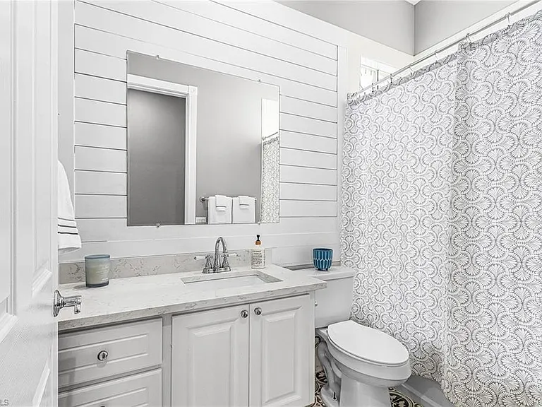 7549 Garibaldi Ct — Photo 23