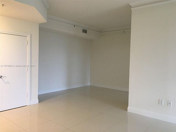 2nd image of 3001 NE 185th St APT 623