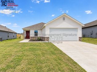 8072 Chesapeake Trl, Bauxite, AR 72011