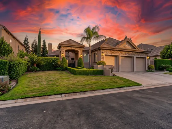 10788 N Golden Eagle Dr, Fresno, CA 93730
