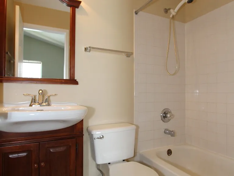 2554 Dickens Dr — Photo 4