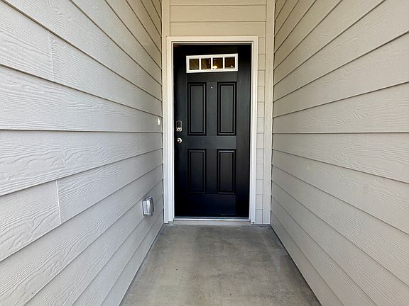 4th image of 1850 Settlers Glen Dr #1402
