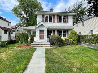 25 Sprague Rd, Scarsdale, NY 10583