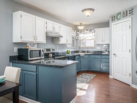 5th image of 3464 Vintage Woods Dr