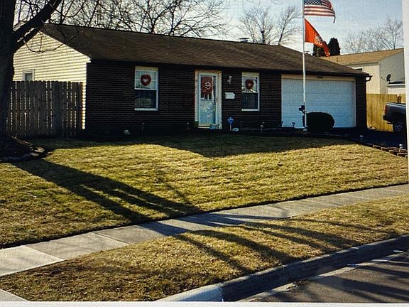 2nd image of 4861 Deephollow Dr