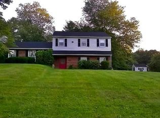 910 Louise Ln, West Chester, PA 19382