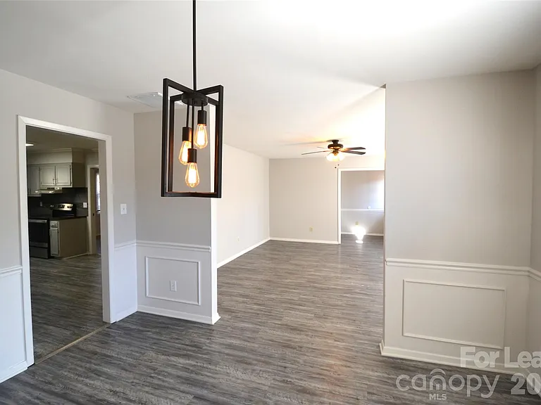 100 Old Farm Ct — Photo 21