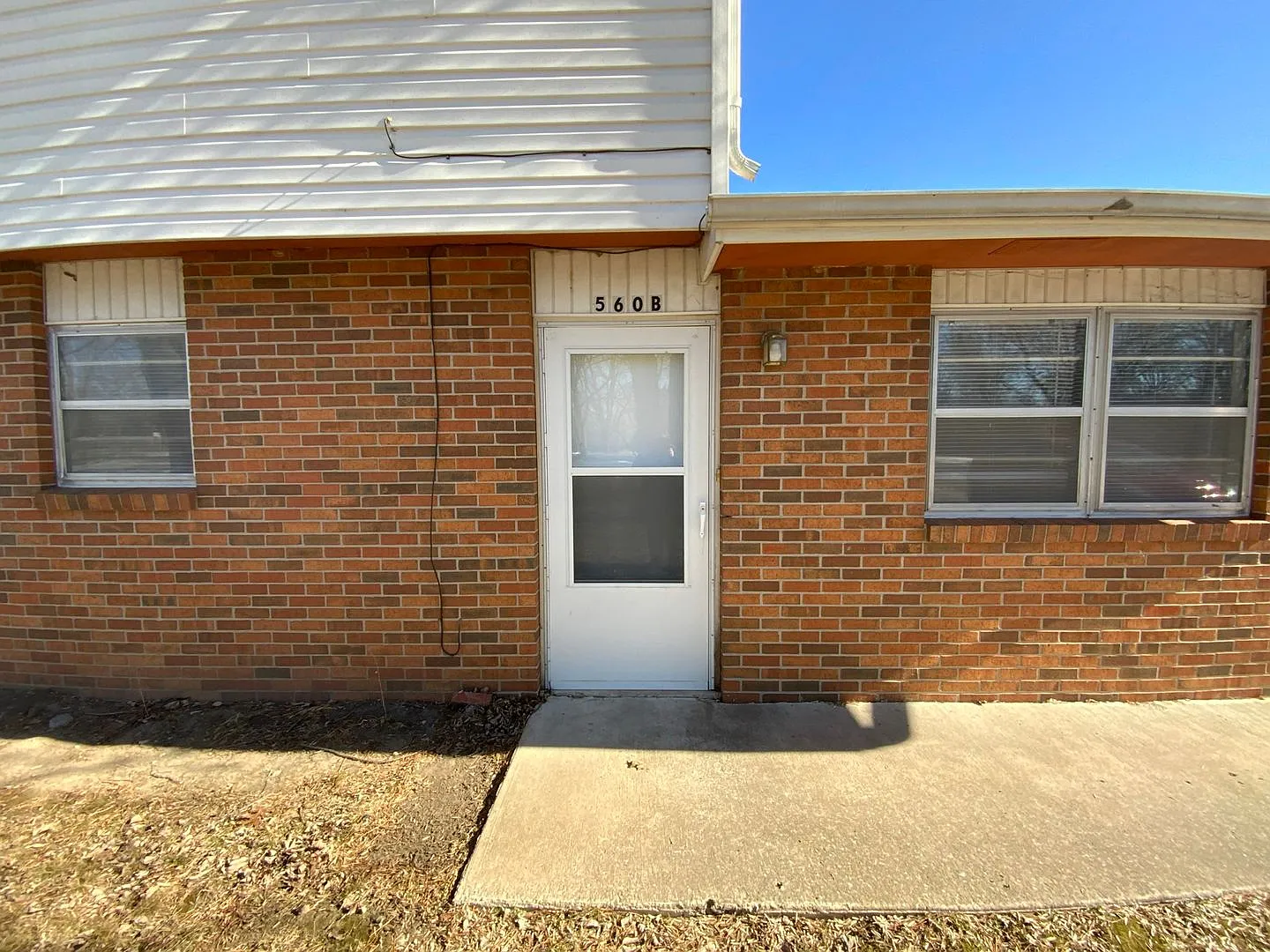 560 N East Park Ln — Photo 3