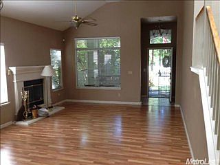 1st image of 379 Seaton Dr