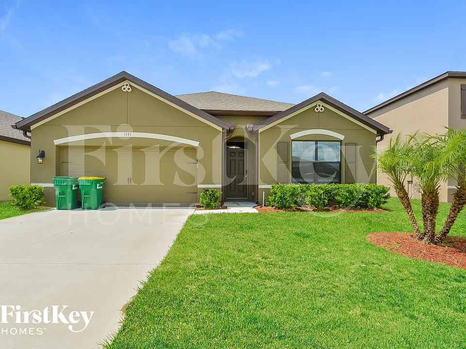 3747 Loggerhead Ln