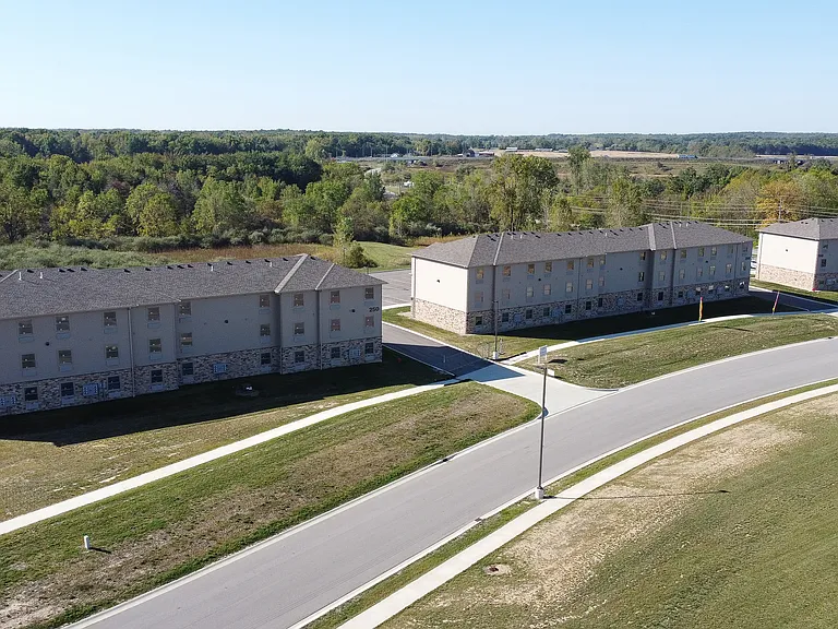 Crossroads Place Apartments — Photo 86