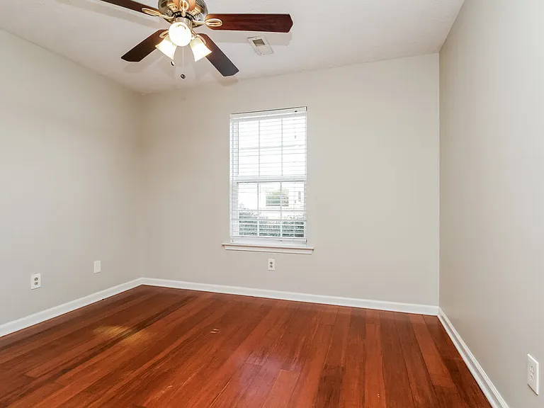 2625 Weatherford St — Photo 13