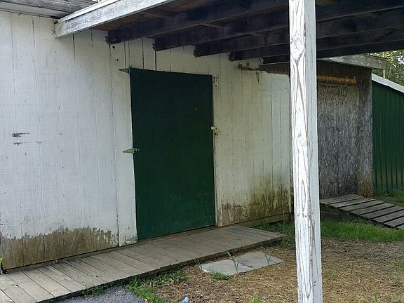 3rd image of 13078 Jamison Rd