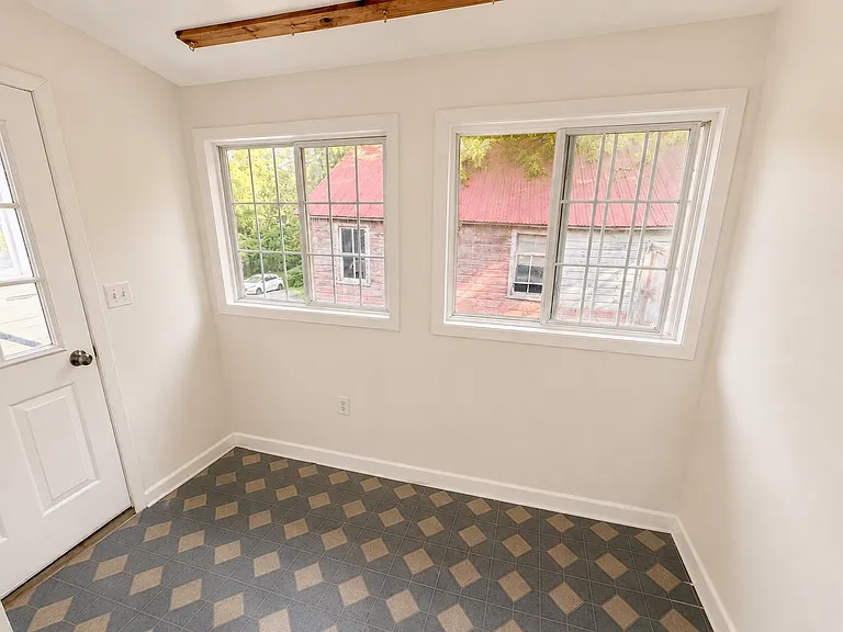 397 Main St #3 — Photo 9