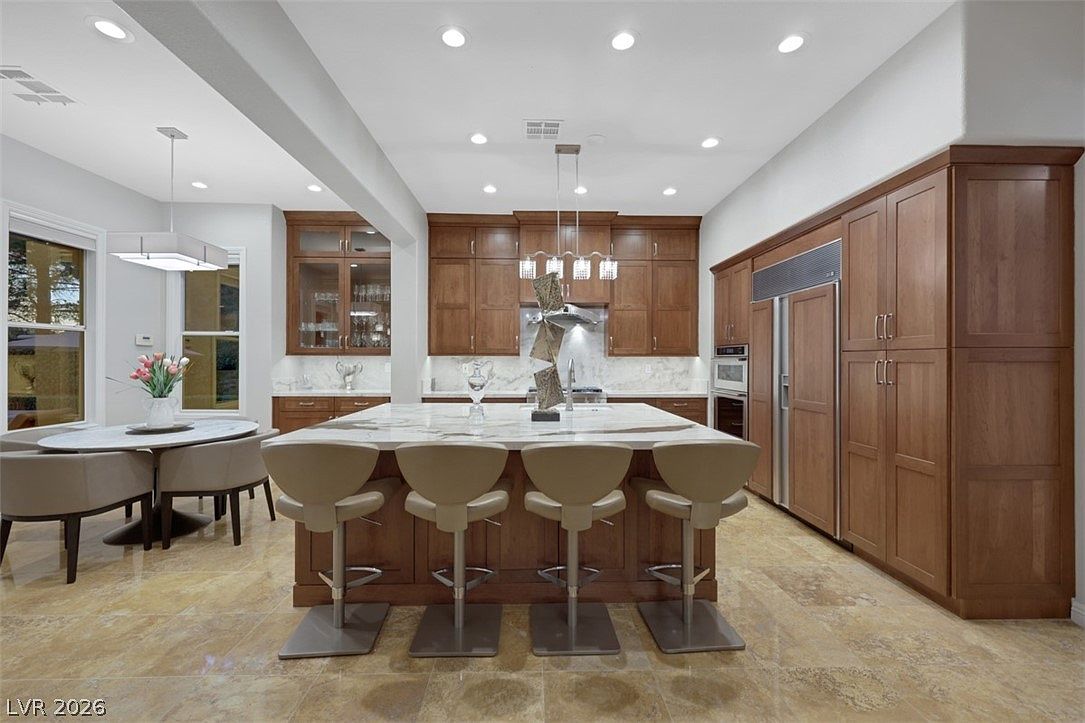 12047 Oakland Hills Dr
