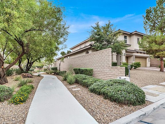 2nd image of 12057 La Palmera Ave