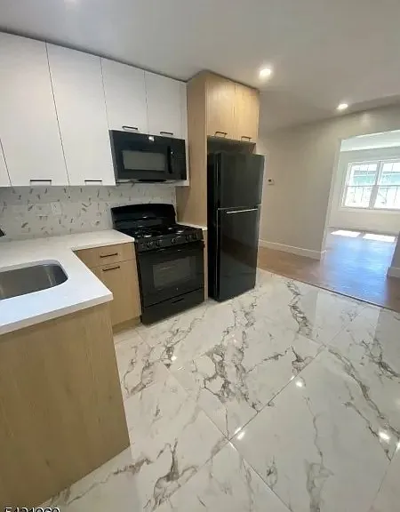 323 Rutherford Ave #1 — Photo 2