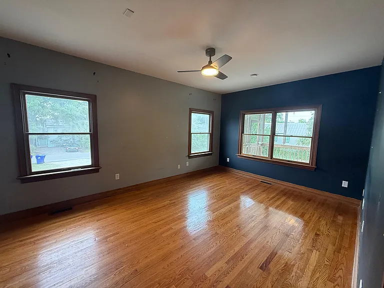 1856 Ion Ave #C — Photo 8