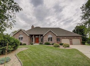 3280 Kings Forest Ct, Sun Prairie, WI 53590