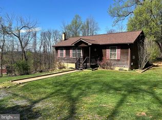 267 Red Robin Ln, Linden, VA 22642