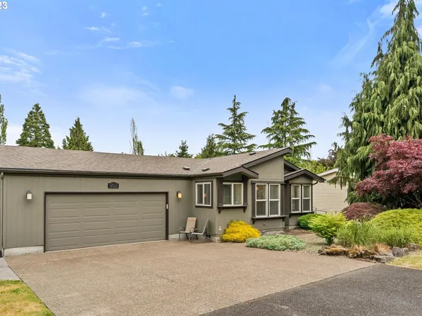 907 NE Meadow Dr, Portland, OR 97211