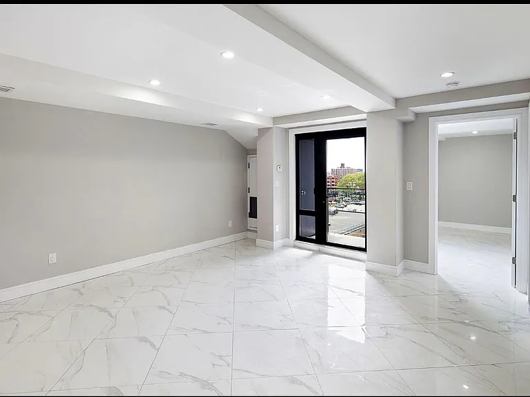 172-32 Highland Ave #1 — Photo 3
