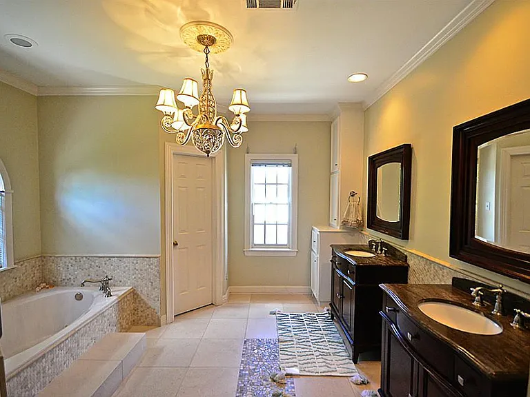 4142 Villanova St — Photo 23