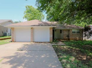 910 E Will Rogers Dr, Stillwater, OK 74075